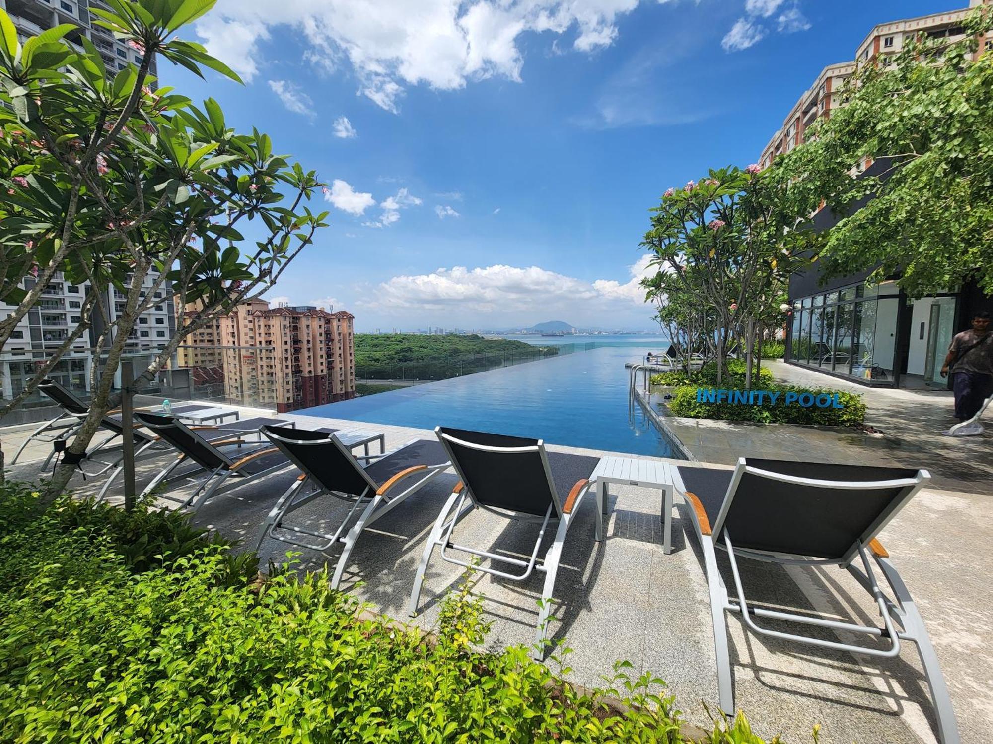 Urban Suites - Penang Jelutong Экстерьер фото